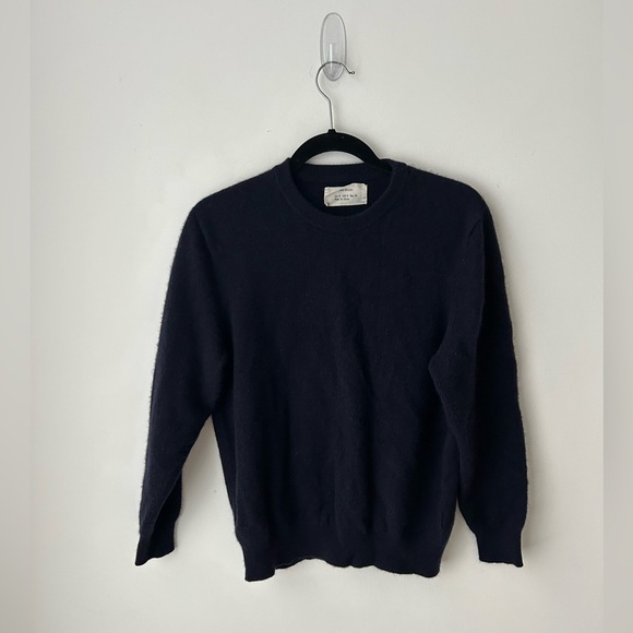 Zara Sweaters - Zara dark blue 100% cashmere crew sweater